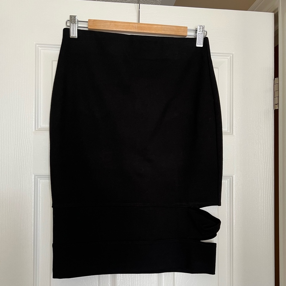 Guess Black Twist Skirt Size M